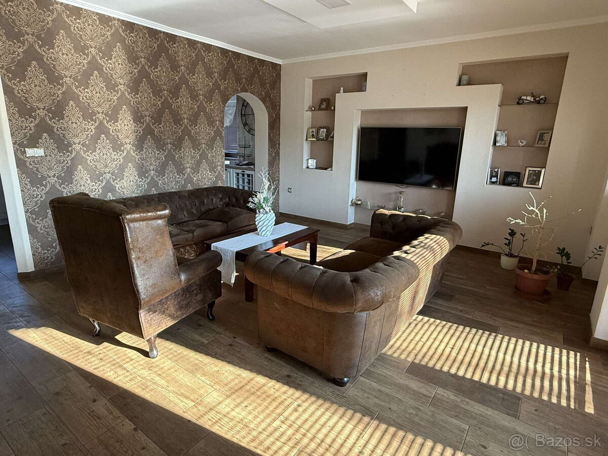 Útulný dom s rodinnou atmosférou - 4