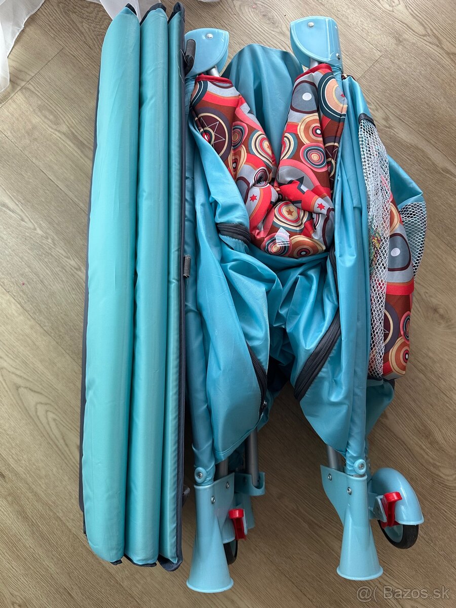 Skladacia cestovná postieľka - 4