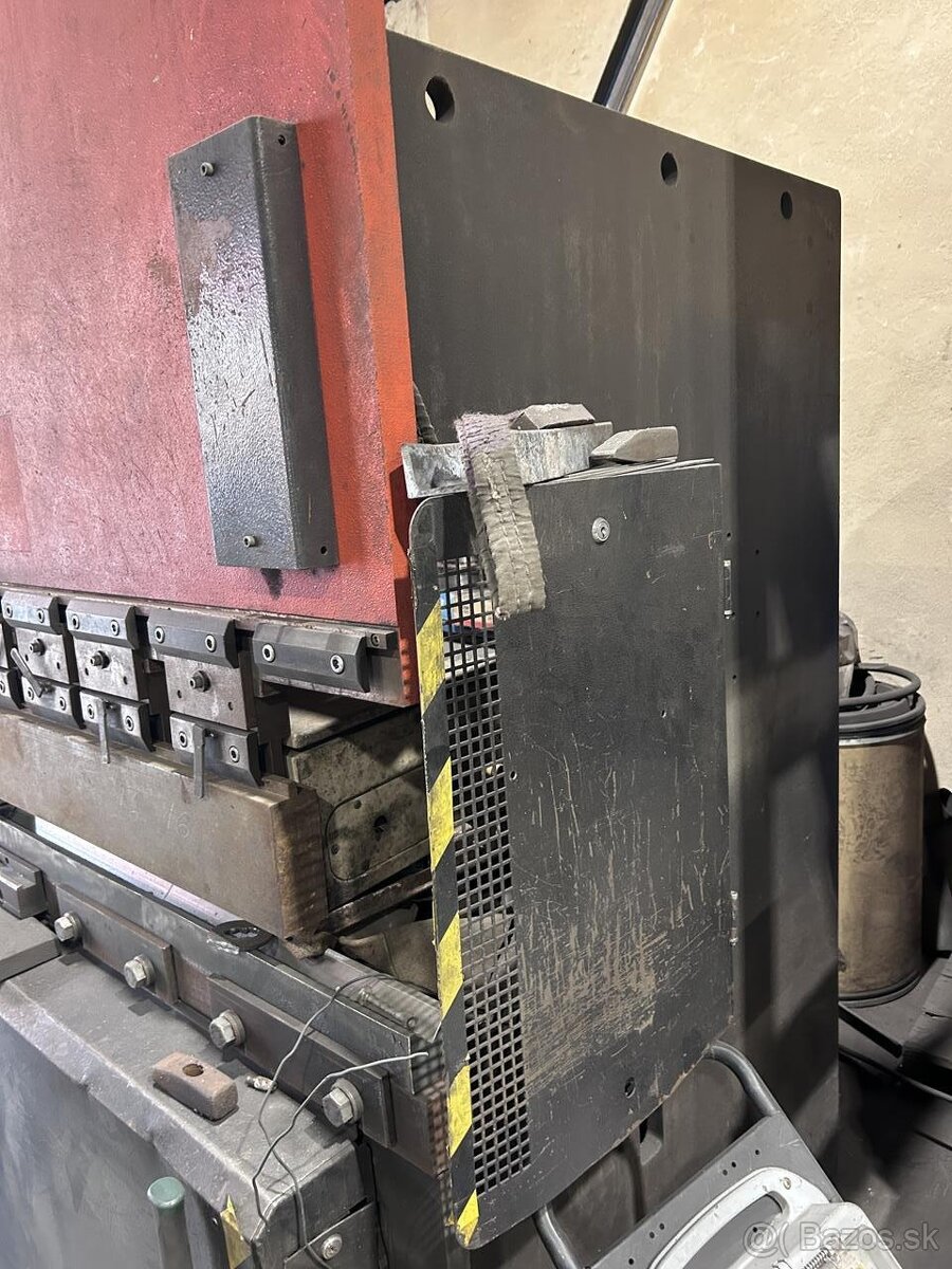 Ohraňovací lis AMADA ITS 5020 (8747) - 4