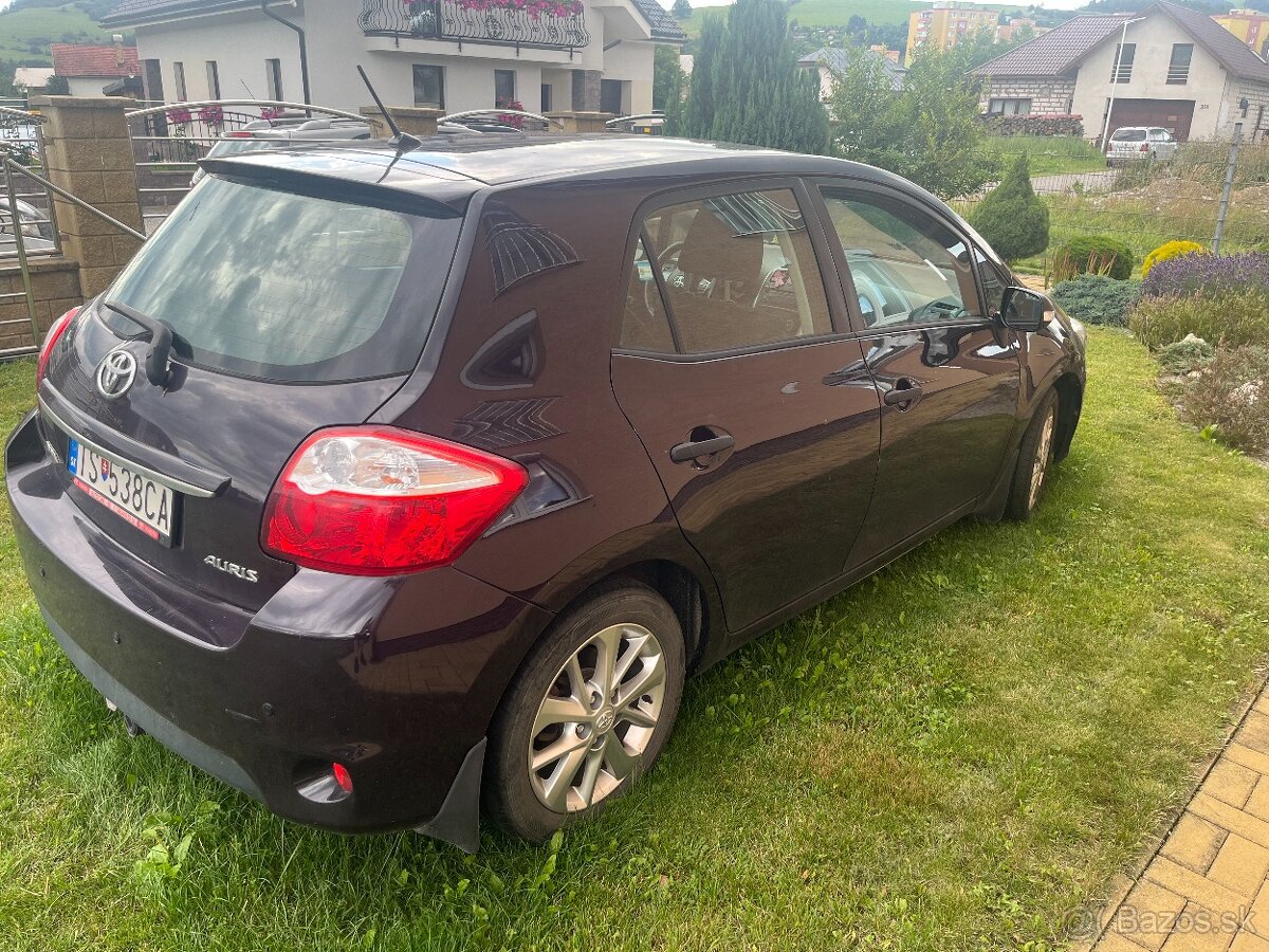 Toyota auris E15 1,6 2010 - 4