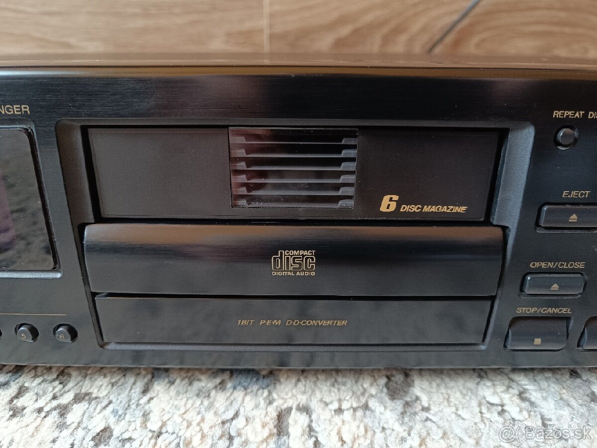 JVC XL-M316...6+1cd player - 4