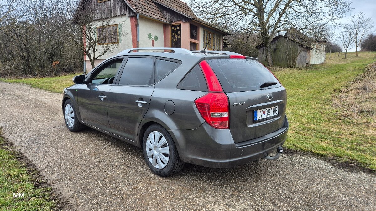 🇰🇷🇸🇰 Kia Cee d - 4