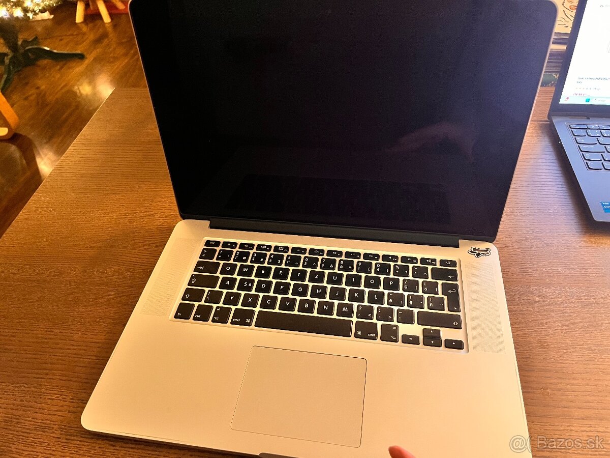 Apple MacBook Pro 13 - 4