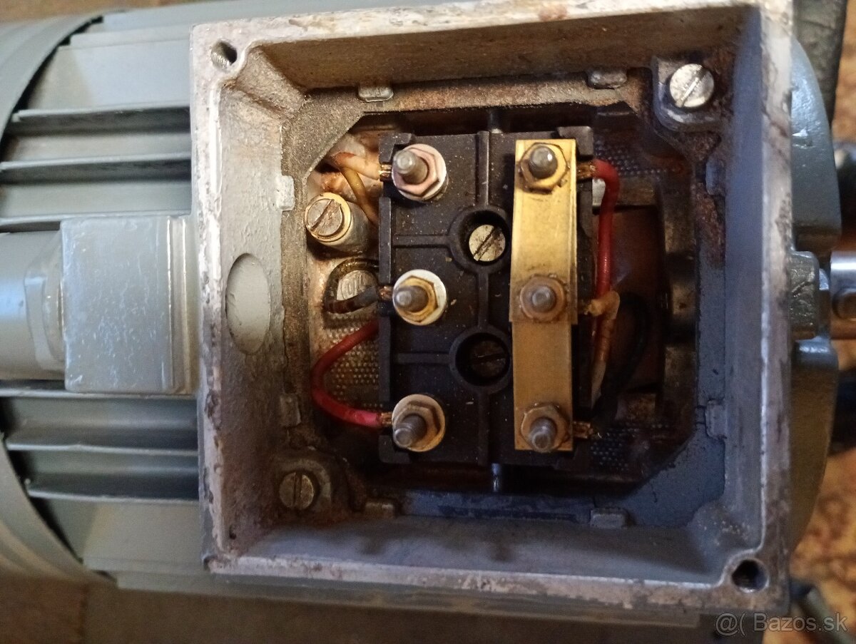 Predám elektromotor na 380- 400V. - 4