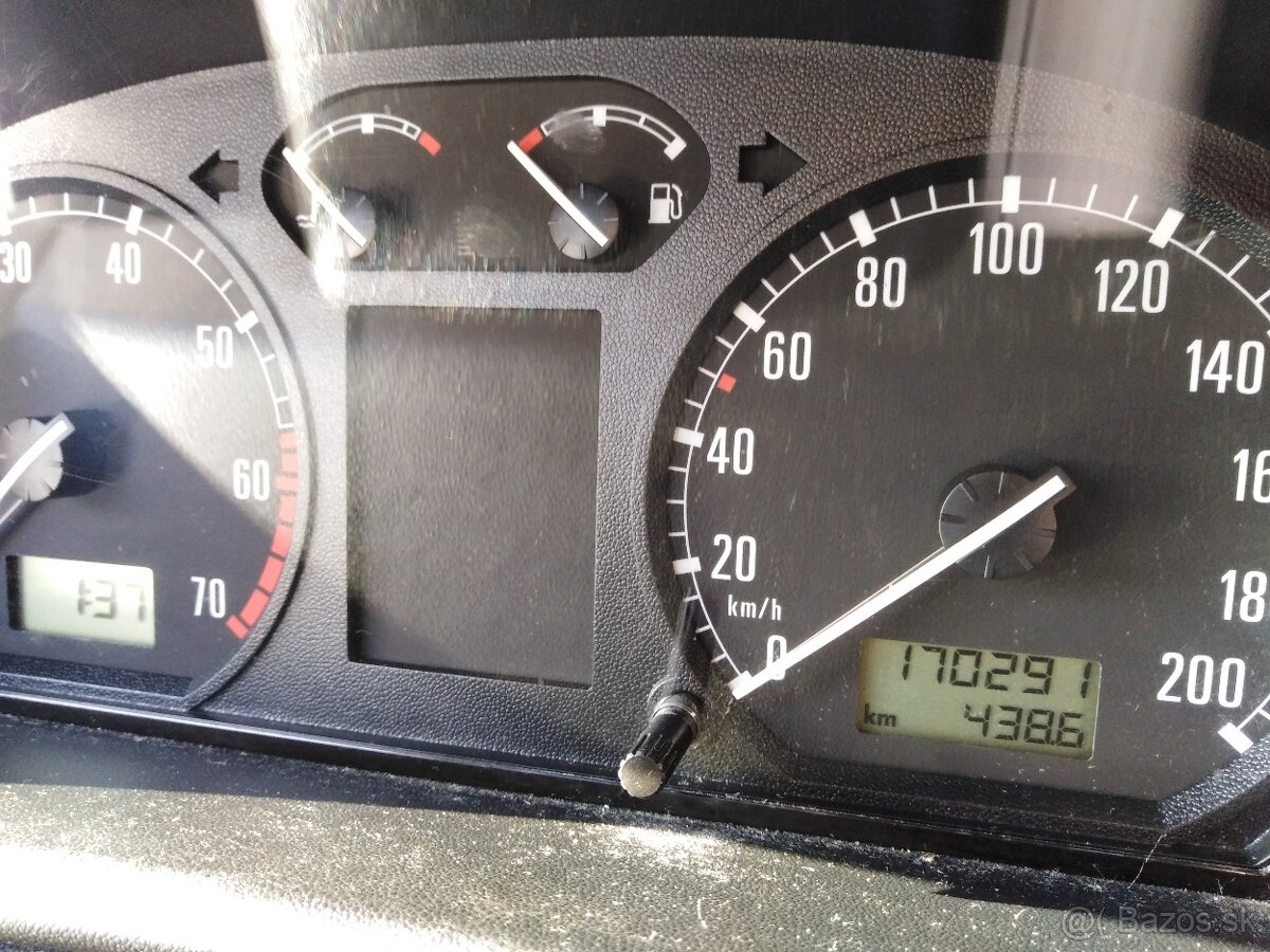 Predám Škoda Fabia 1.4 MPi - 4