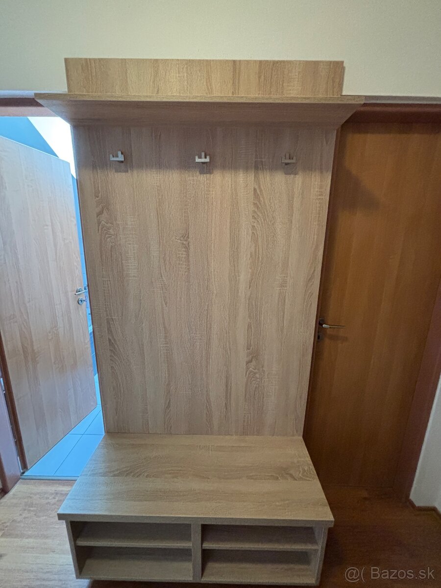 Skriňa - 4