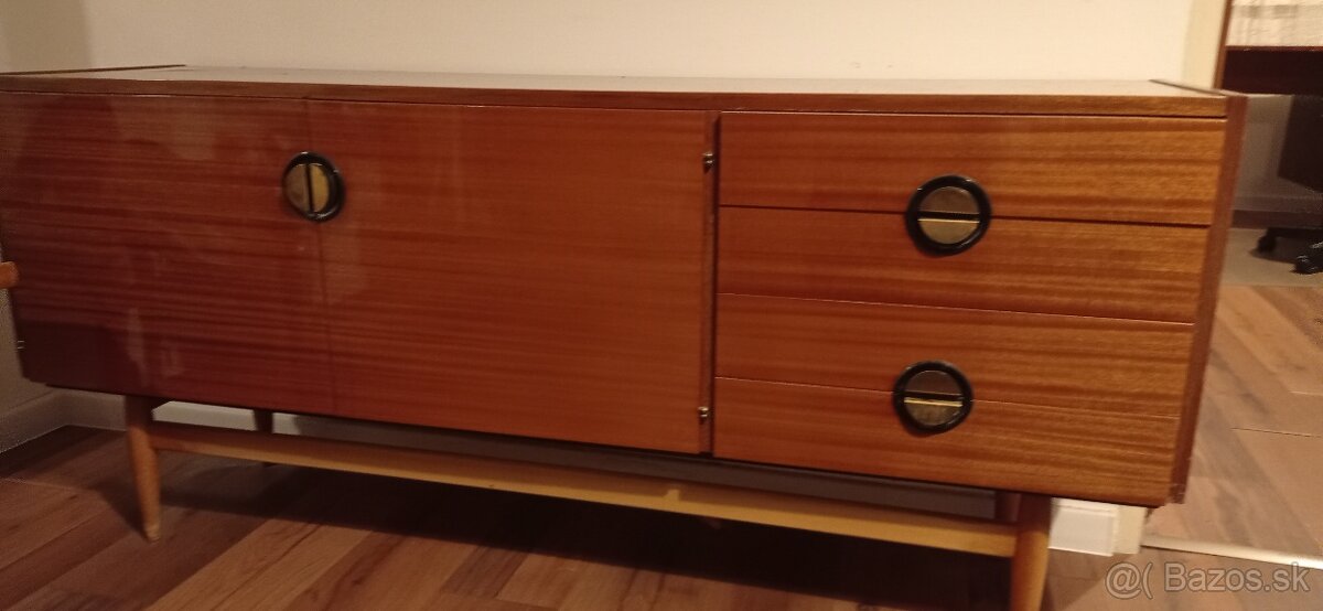 Obyvacia stena za odvoz - 4