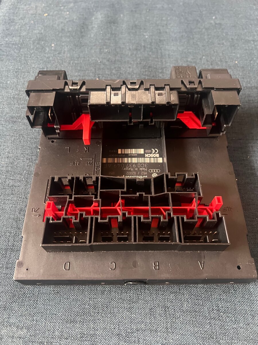 BCM VW 3C0 937 049 AE - 4