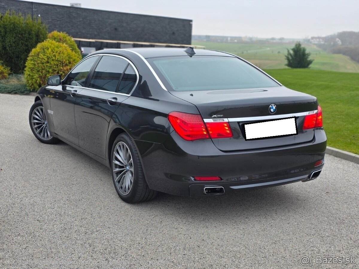 BMW 750XD LONG 4.4i 300 kw - 402 HP Nová STK/EK - 4