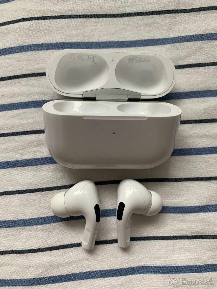 Apple AirPods Pro 1 - 4