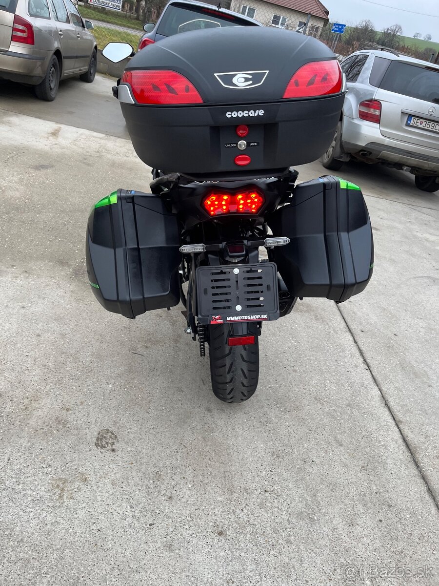 Kawasaki Versys 1000 - 4