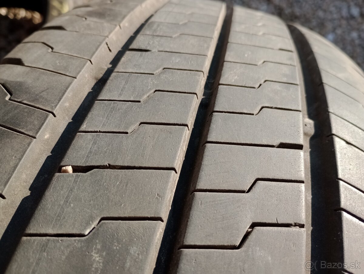 Predam 2ks pneu 215/75/r16C letne Continental - 4