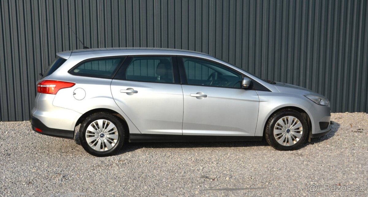 Ford Focus Combi 1.0 1.majitel, Slovak, Servis.kniha - 4