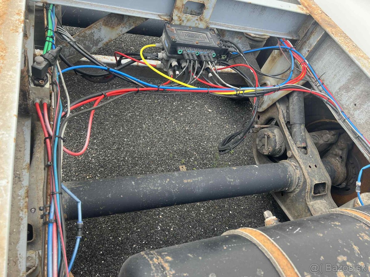 Predám podvozok návesu - 4