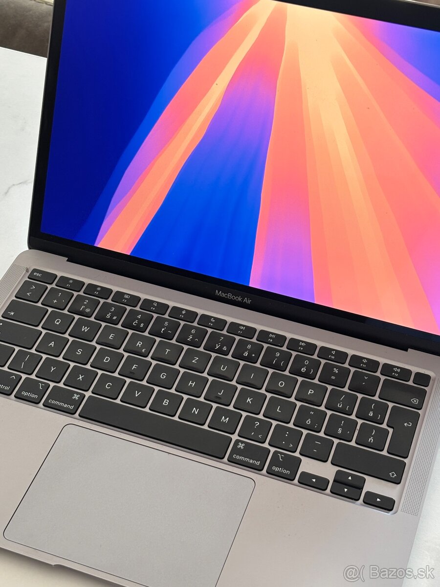 MacBook Air 13” M1 - 4