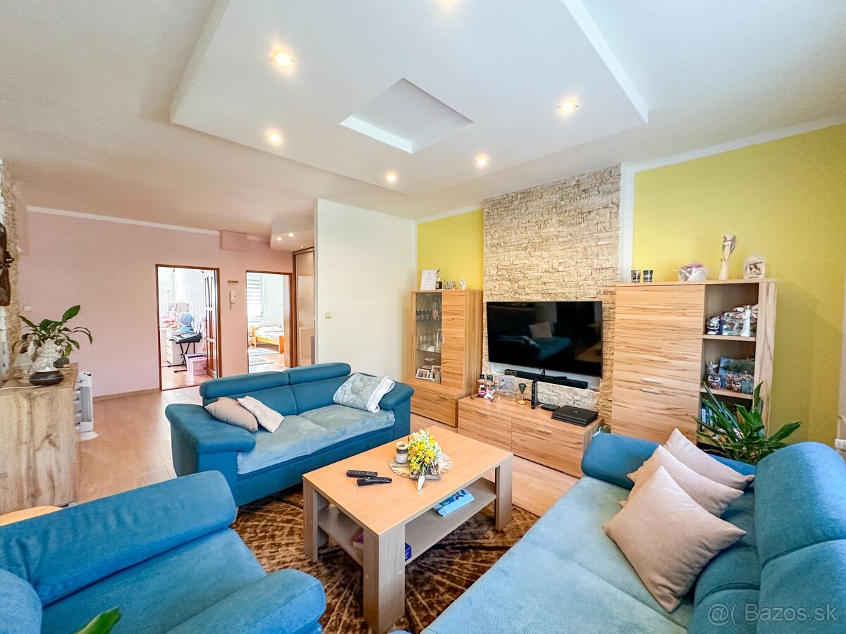 Krásny 4 izbový byt v meste Žarnovica (ul. F. Kráľa) - 4