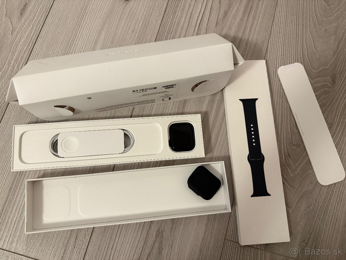Apple Watch 8 45 mm - 4