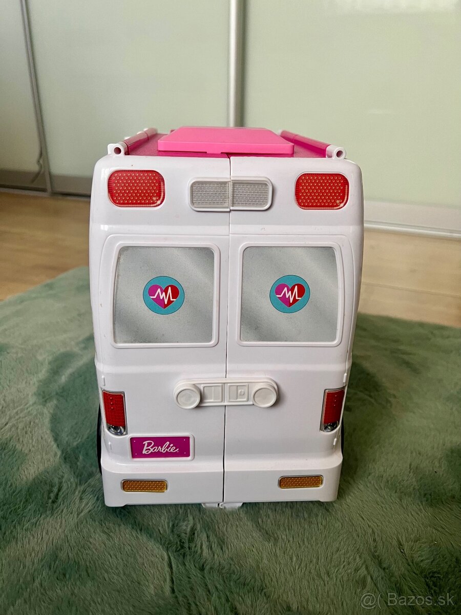 Barbie sanitka - 4
