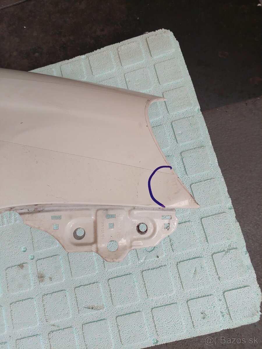 Volkswagen Golf 5 Variant Kombi pravý predný blatník - 4