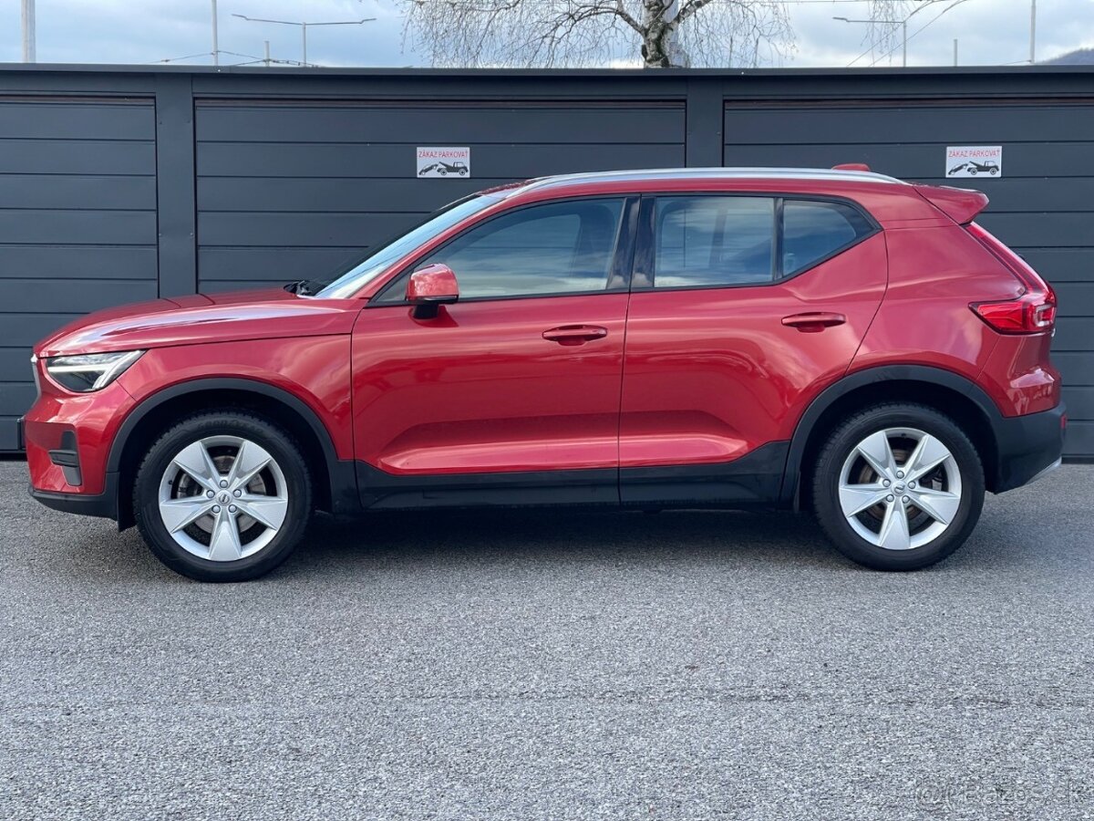 Volvo XC40 2.0 B3 mHEV Core A/T - 4