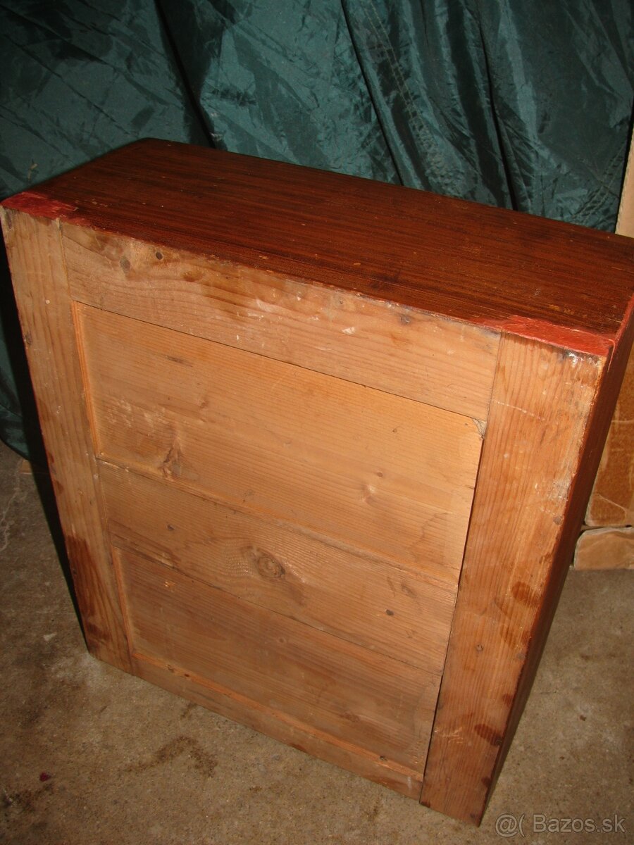 stará skřínka - 4