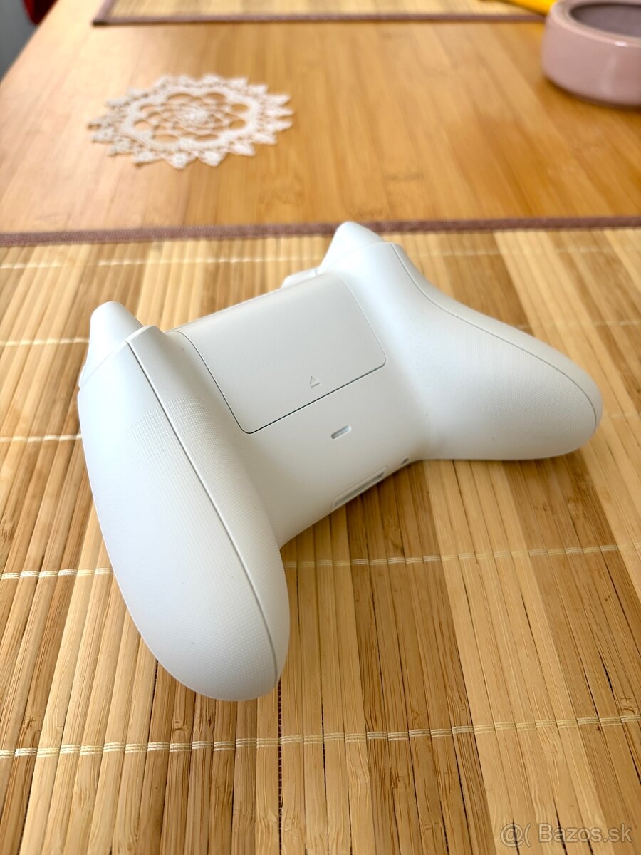 Xbox One / Series s / Series x ovládač - 4