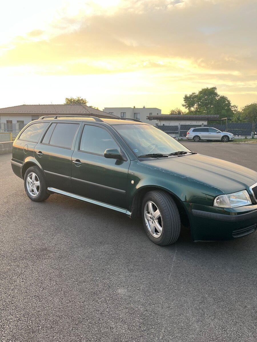 Škoda Octavia 1 - 4
