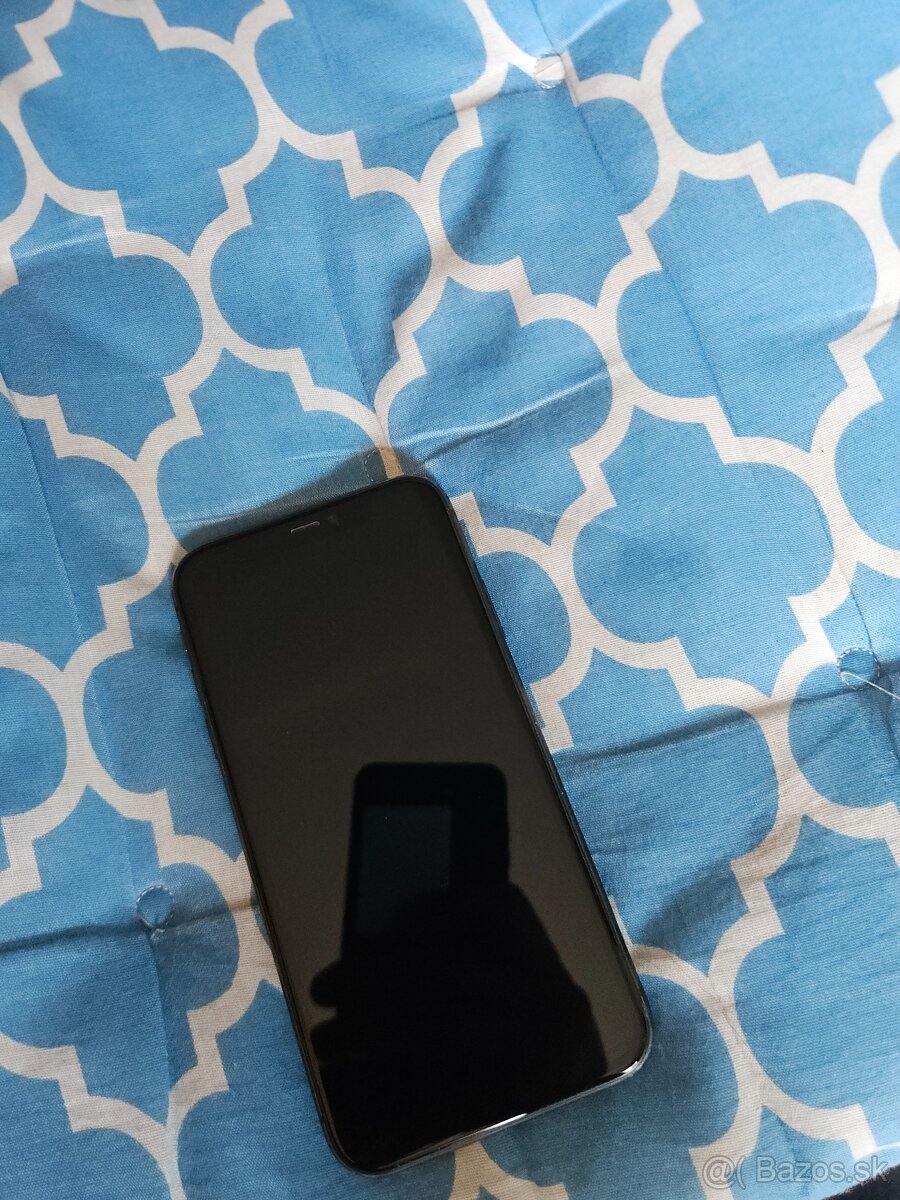 Apple iPhone 11 - 4