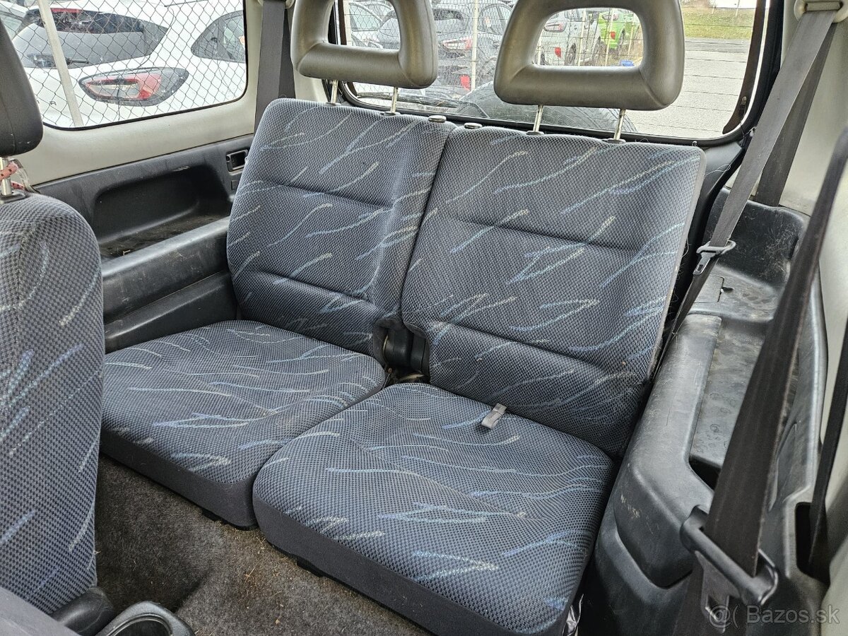 Suzuki Jimny - sedadlá, opierky - 4