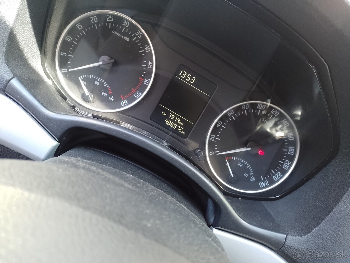 Octavia 2 1,9tdi 77kw - 4
