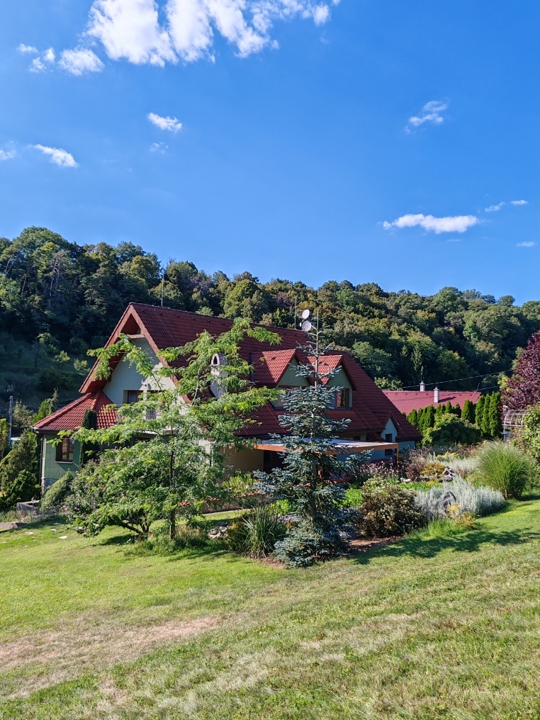 Exkluzívne u nás rodinná vila obec Prietrž - 4