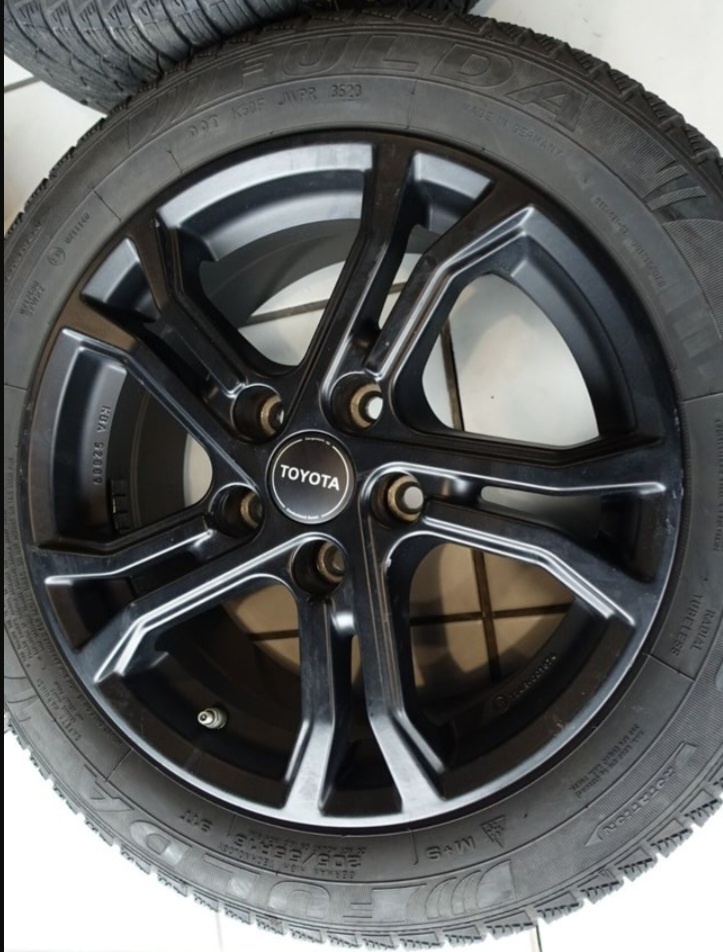 alu  kolesá   TOYOTA  R16  +  zimné pneu - 4