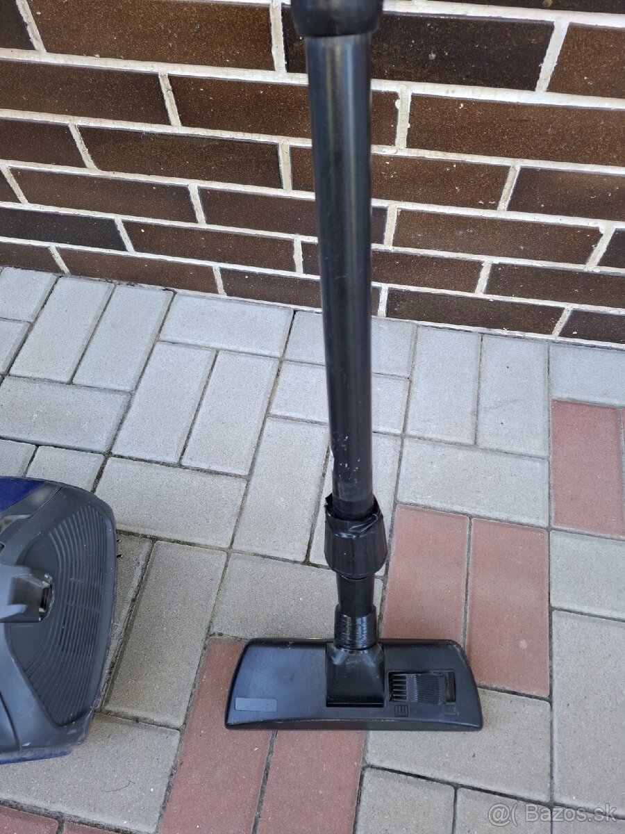 Predám vysávač Samsung - 4