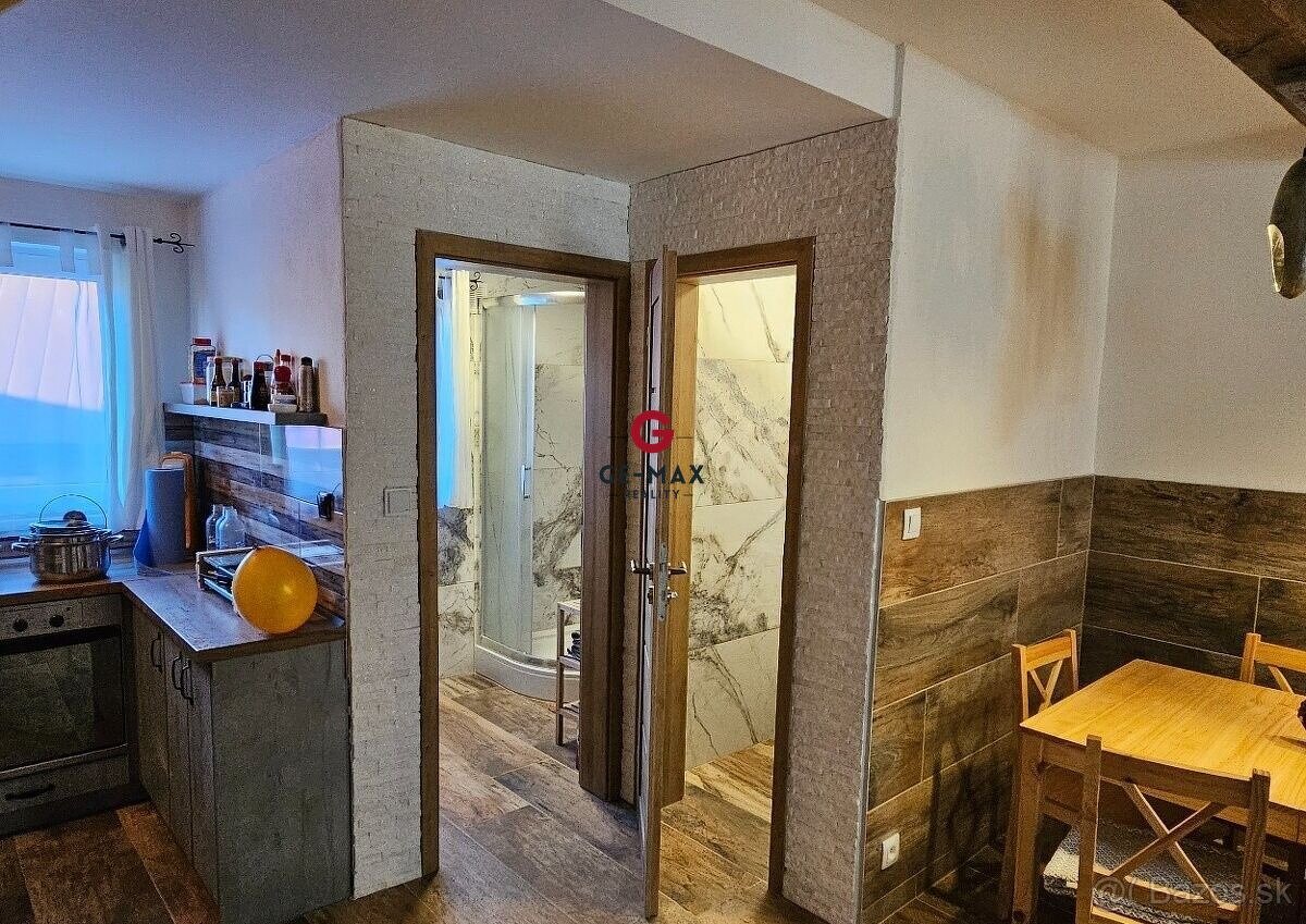 REKREAČNÁ CHATA PRI VINIANSKOM JAZERE – len 2 minúty pešo od - 4