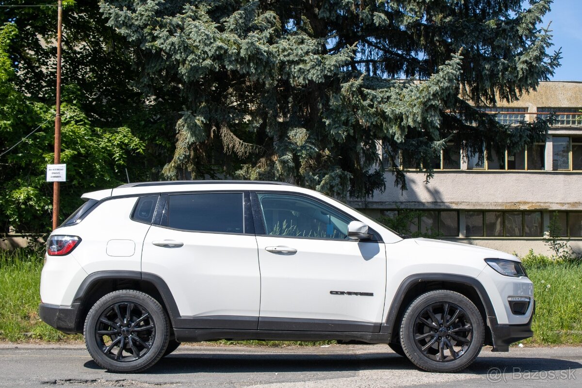 Jeep Compass 1.3 TURBO Night Eagle možný odpočet DPH - 4