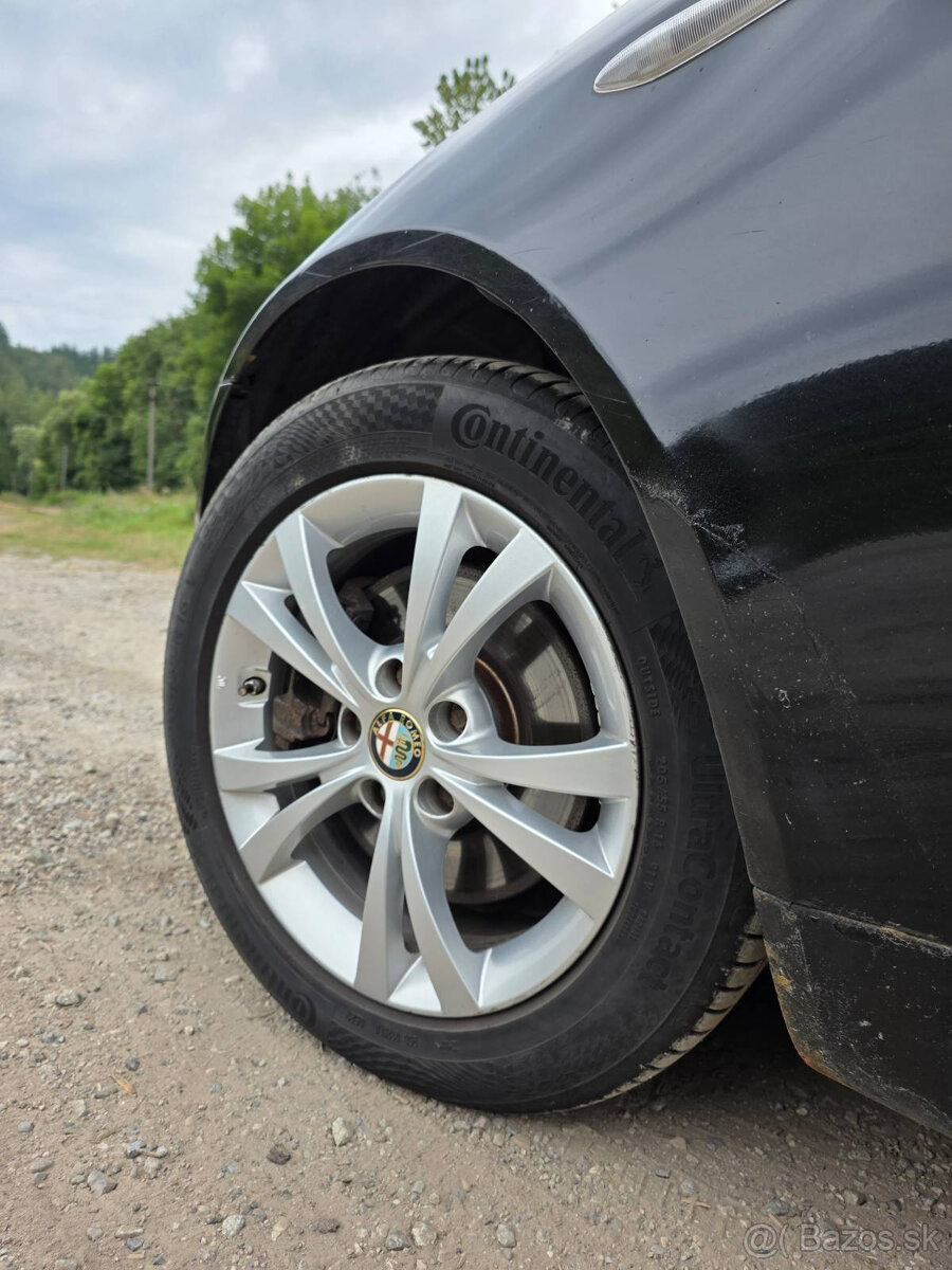 Alfa ROMEO 159 SPORTWAGON JTDm - 4