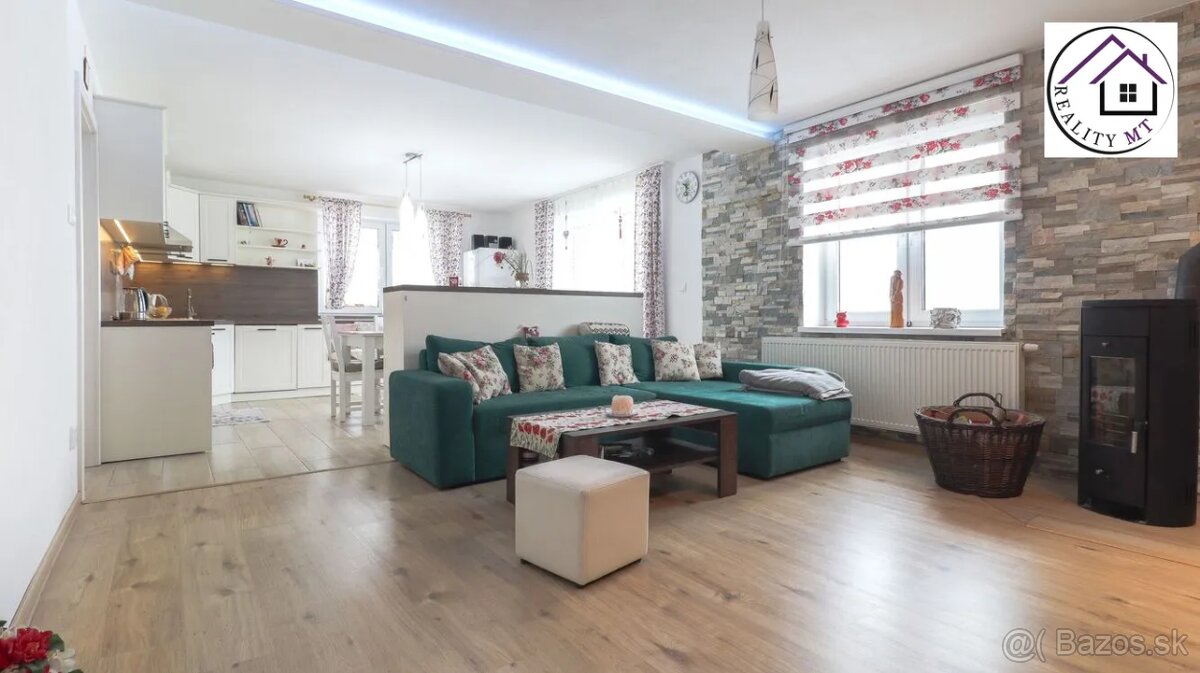 Rodinný dom s garážou a záhradným altánkom na Lipovci - 4