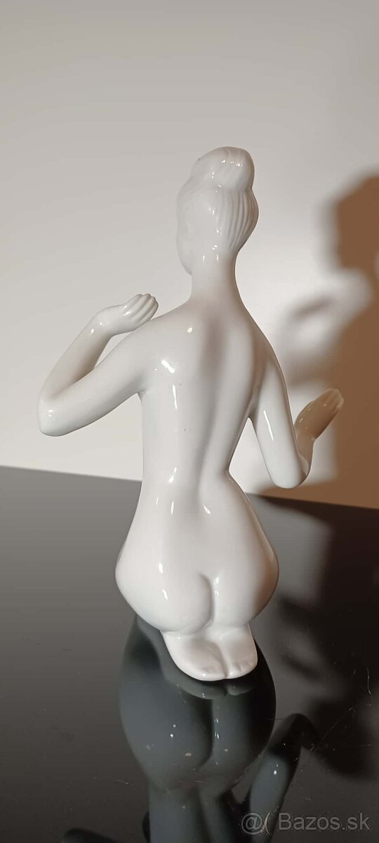 Nádherný porcelánový Akt Royal Dux bez poškodenia - 4