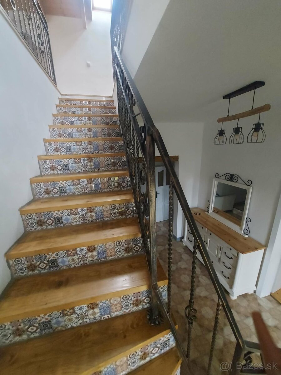 Velky vidiecky dom s pozemkom 1200m - 4