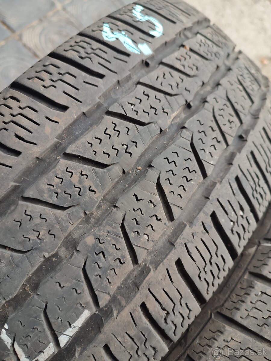 205/65 r16c Continental - 4