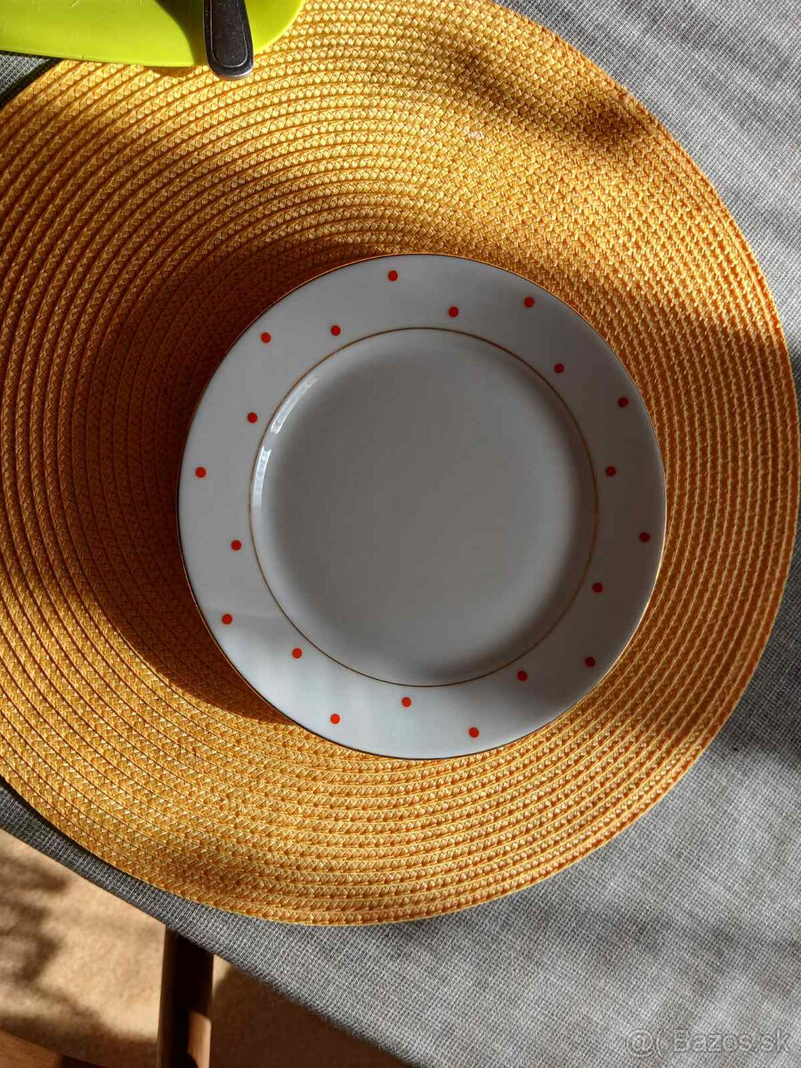 Súprava tanierov pre 6 osôb - 4