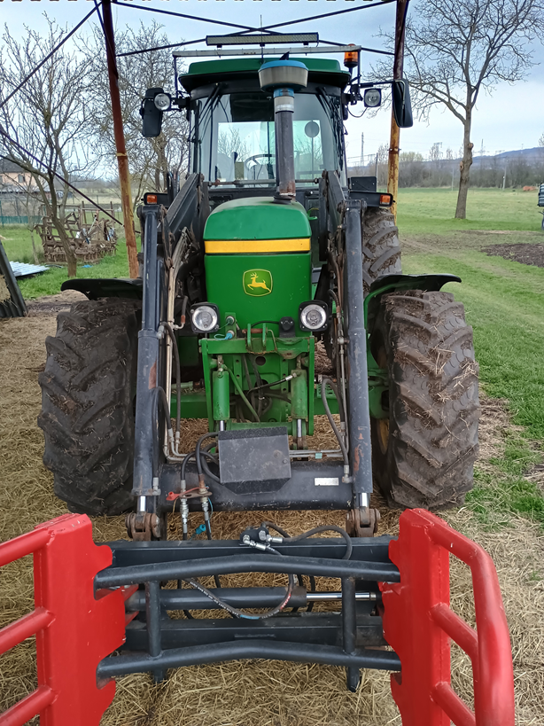 JOHN DEERE 3650 - 4