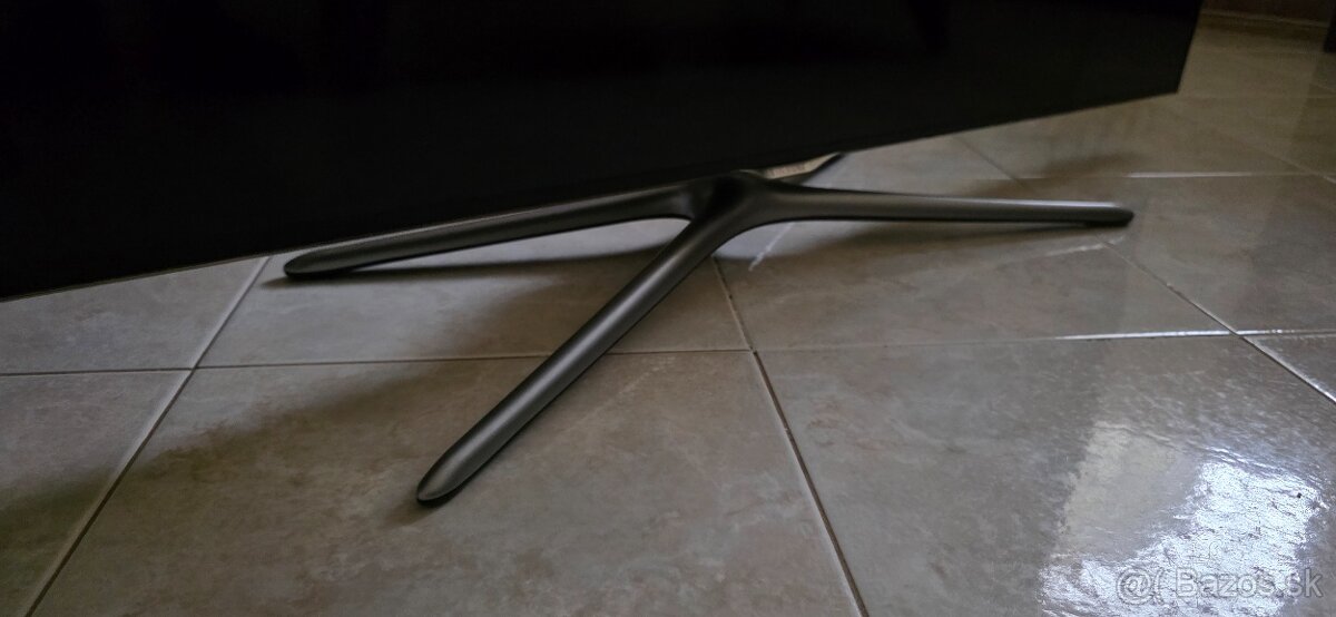 Samsung smart TV 140 uhlopriečka - 4