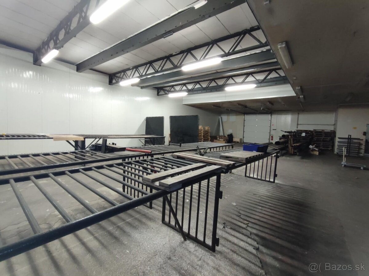 NA prenájom prevádzkové priestory 535m2,LEvice - 4