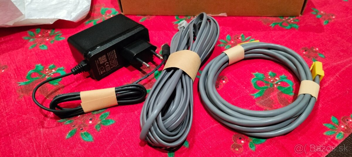 Sercomm Magenta Home Box - 4