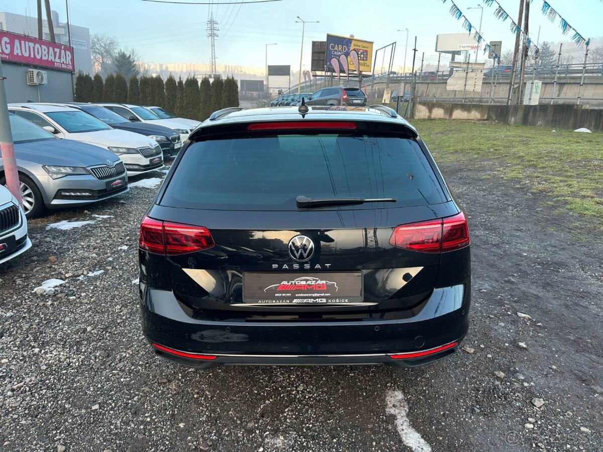 Volkswagen Passat Variant 2.0 TDI EVO Elegance DSG - 4