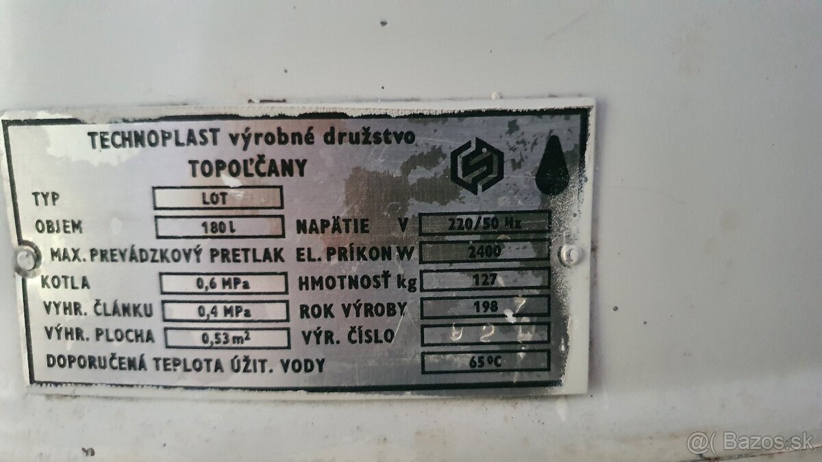 Bojlery, pisoáre, umývadlá, WC kabínky. - 4