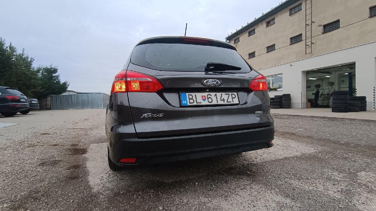 Ford FOCUS 1.0 EB - 4
