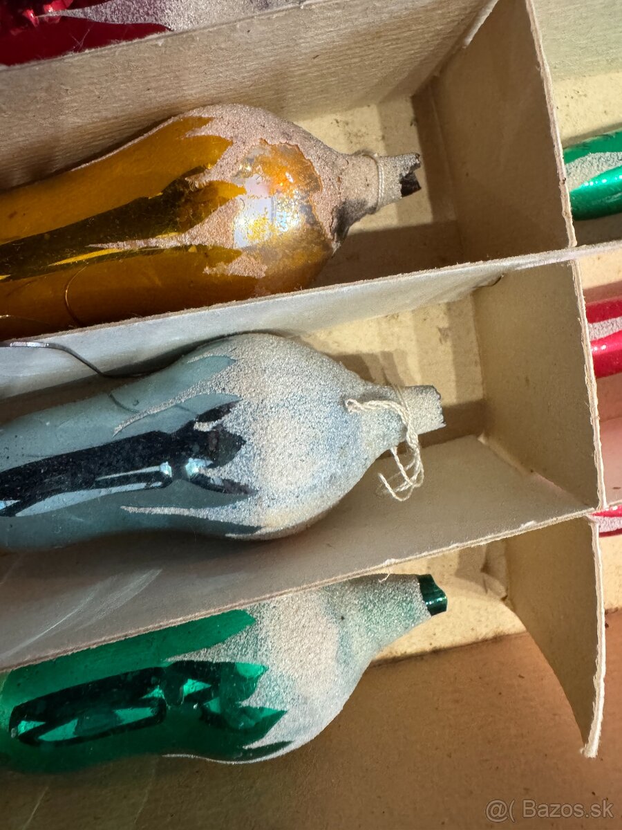 Predám retro sklenené vianočné ozdoby v tvare cencúlov - 4