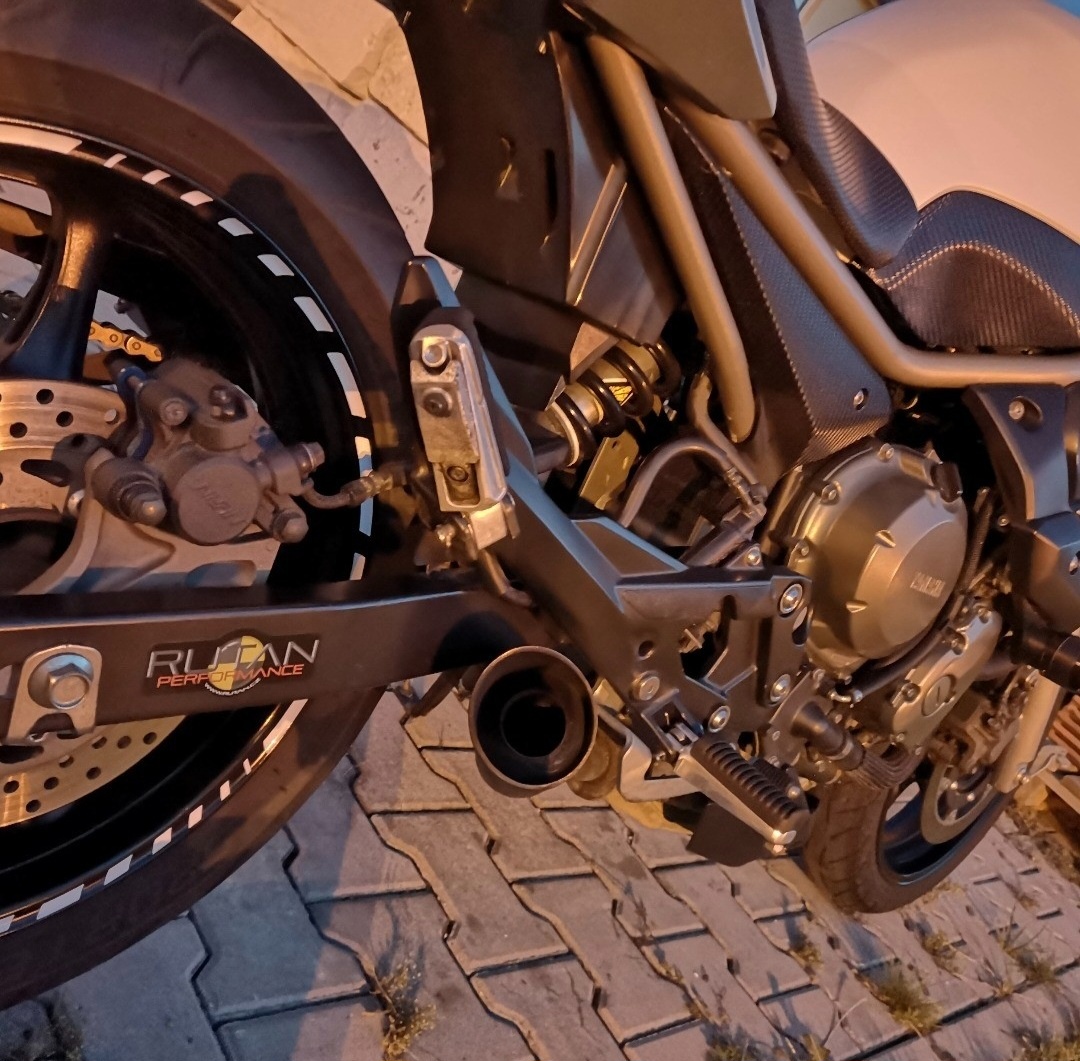 Yamaha XJ6N, r.v. 2011 - 4